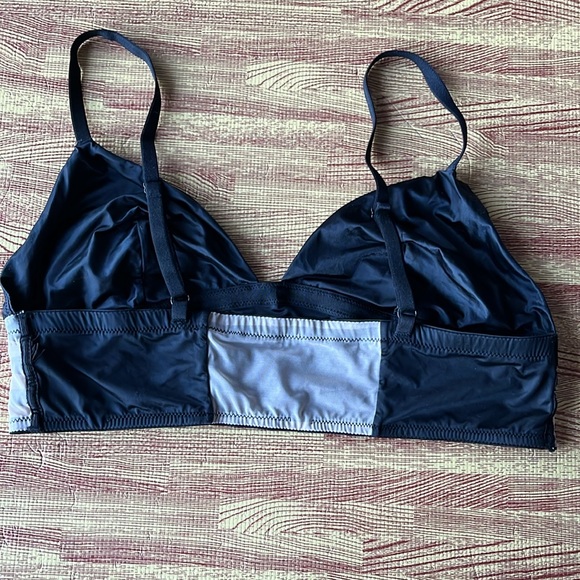 Victoria’s Secret Satin Mesh Triangle Strappy Bralette in Medium GUC - Picture 9 of 9